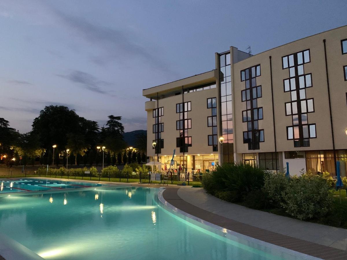 Kona Hotel Verona By Kleos Group Collection เนกรา ภายนอก รูปภาพ