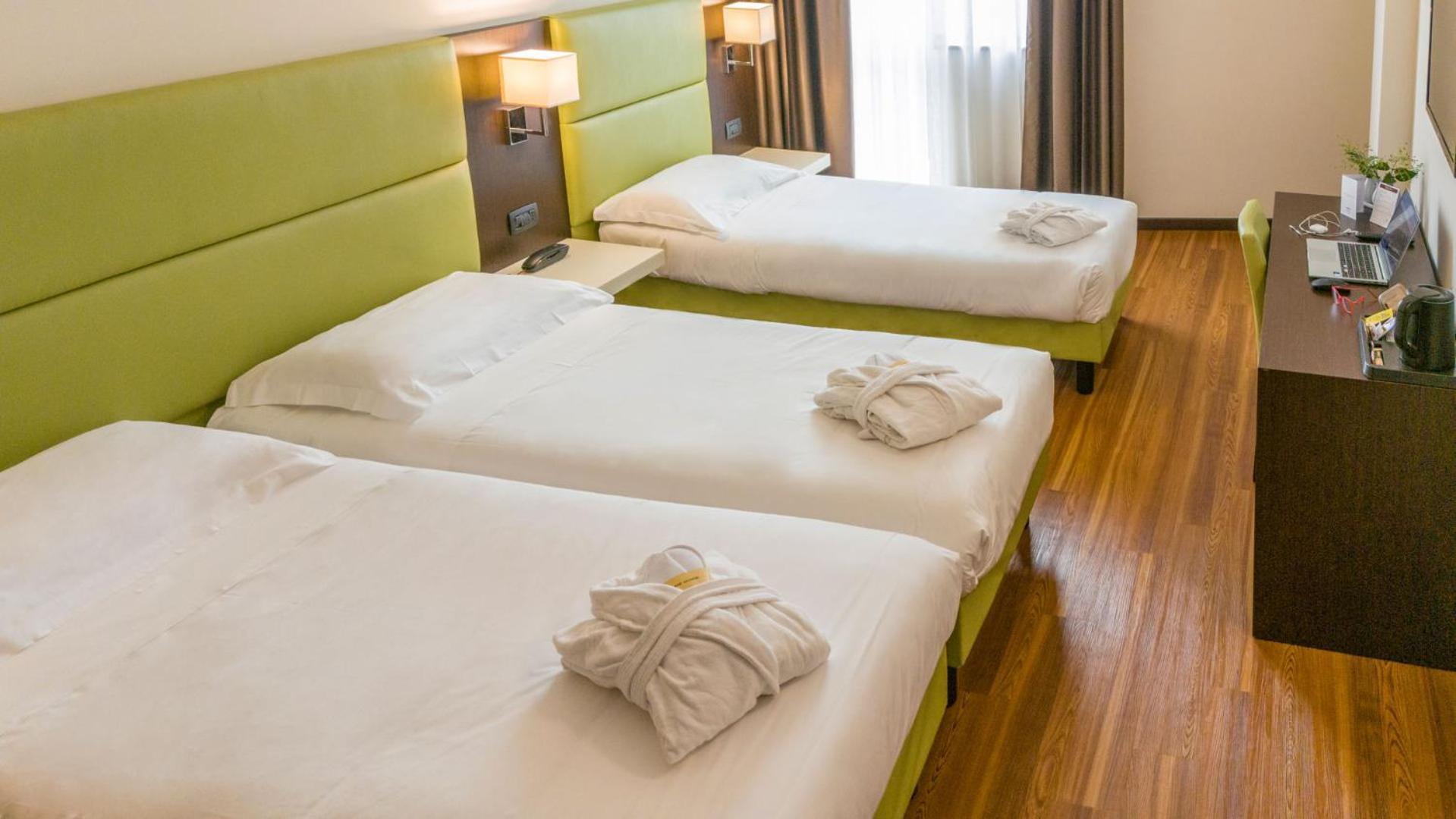 Kona Hotel Verona By Kleos Group Collection เนกรา ภายนอก รูปภาพ