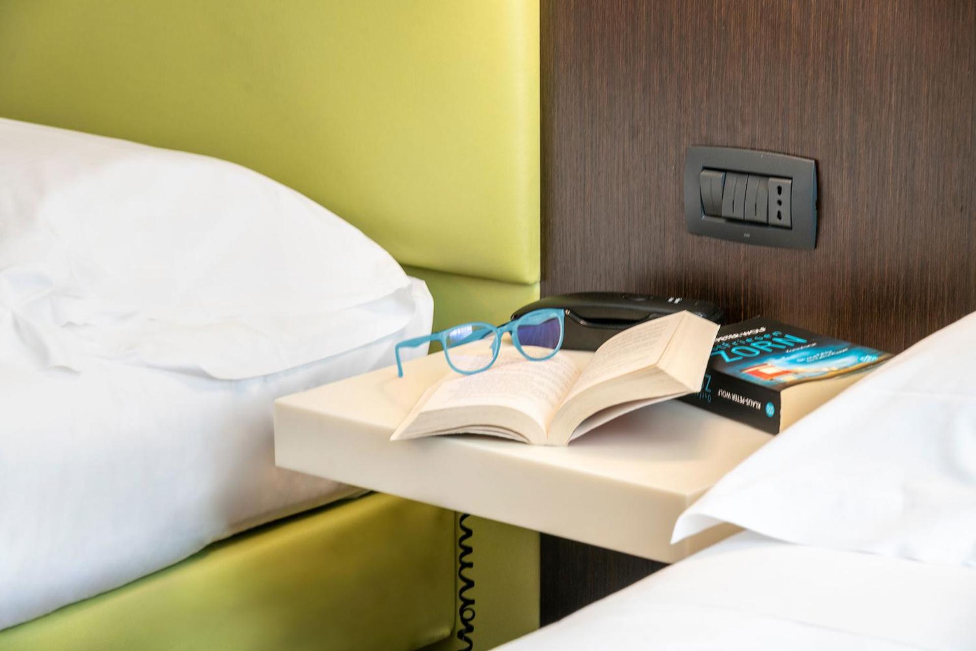 Kona Hotel Verona By Kleos Group Collection เนกรา ภายนอก รูปภาพ